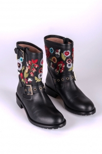 Czym wyróżnia się marka Red Valentino