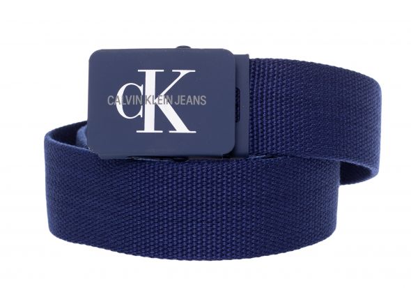 Co oferuje Calvin Klein?